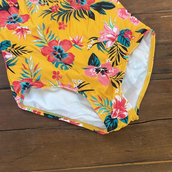 Kamu Hawaiian print swimsuit size 14 - Picture 3 of 5